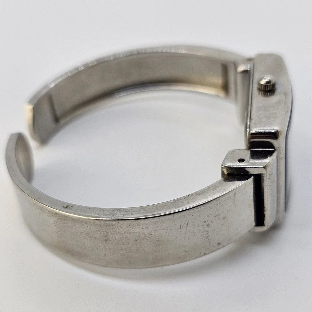 Studio 22MM Women's Bracelet Watch Black Dial Gray Bracelet Band‎ 6